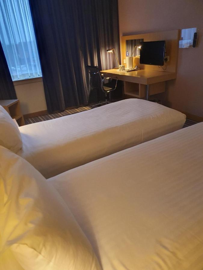 Holiday Inn Express Rotherham - North By Ihg Екстериор снимка
