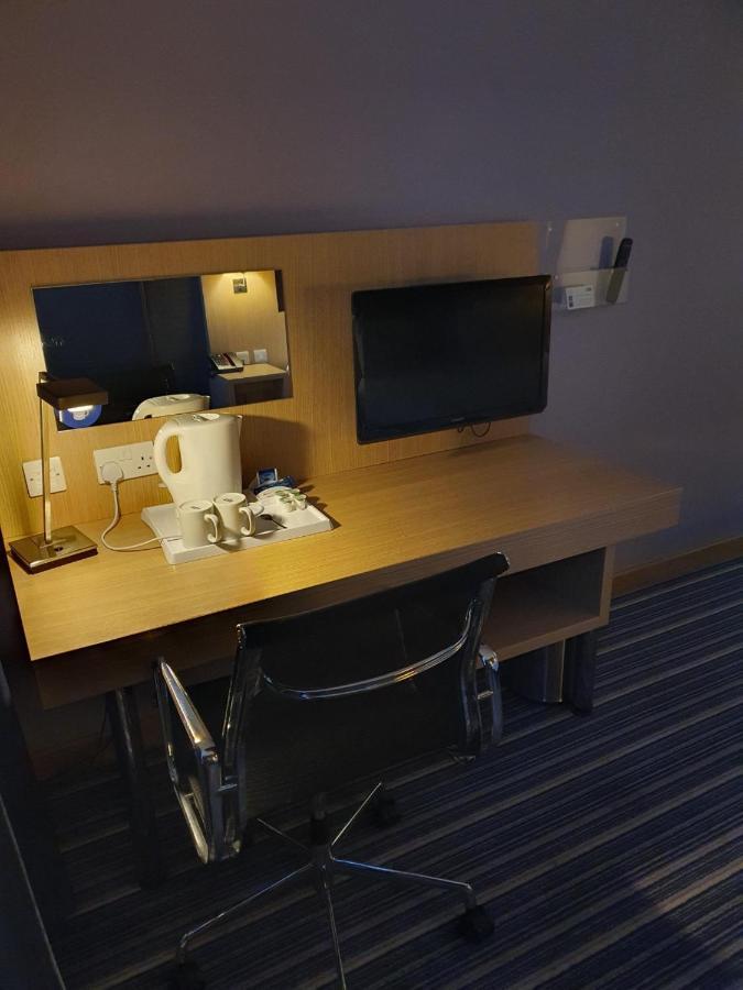 Holiday Inn Express Rotherham - North By Ihg Екстериор снимка